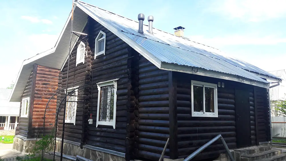 Кровля Shinglas ранчо серый, вентиляция Vilpe, софит Fineber, водосток Docke, цоколь C-8 Ecosteel камень