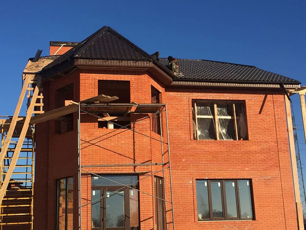 Электрогорск, металлочерепица Призма 8019, водосток Docke, софит FineBer 2.jpg