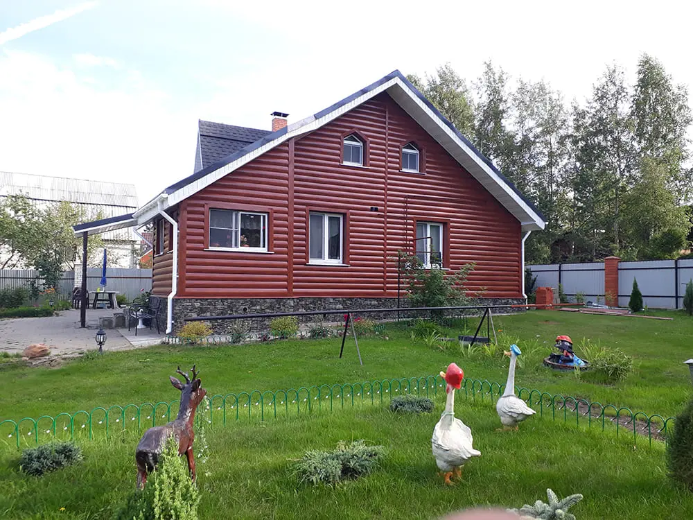 Кровля Shinglas ранчо серый, вентиляция Vilpe, софит Fineber, водосток Docke, цоколь C-8 Ecosteel камень